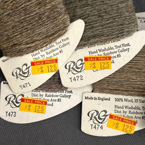 VTG Rainbow Gallery Tweedie 18 Wool Yarn Lot 34 Skeins England Needlepoint Craft - Picture 4 of 16